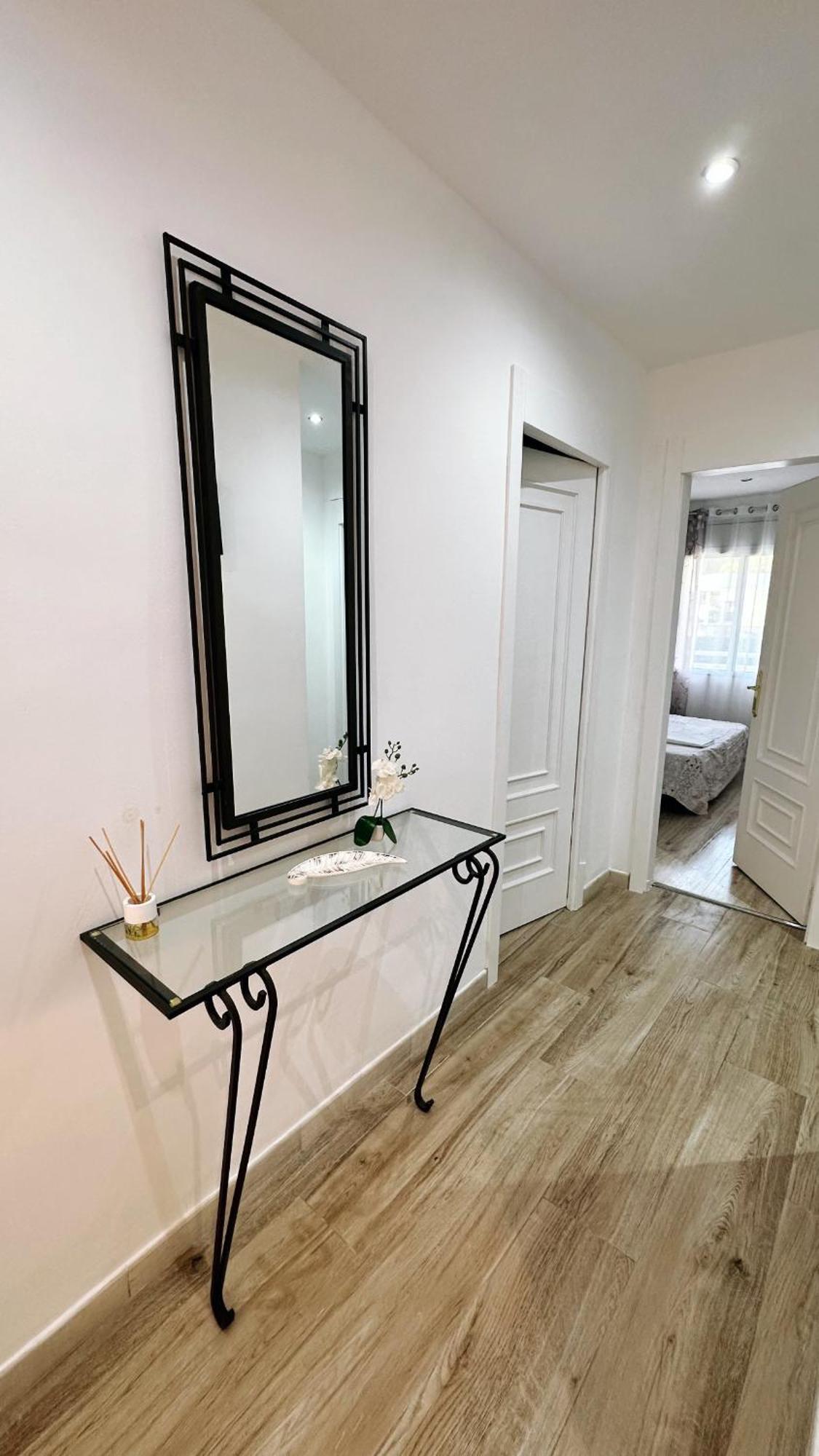 Apartsalou Tati